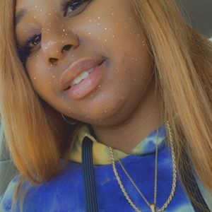 Meet your Posher, Jazmine